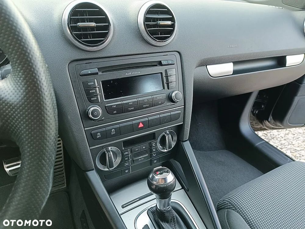 Audi A3 Sportback 1.6 TDI DPF Attraction S tronic - 21