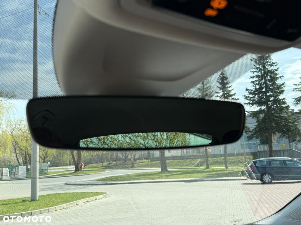 Skoda Octavia 2.0 TDI SCR Ambition DSG - 22