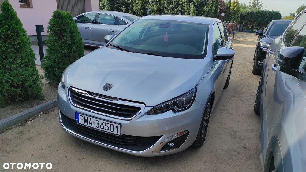 Peugeot 308 - 1