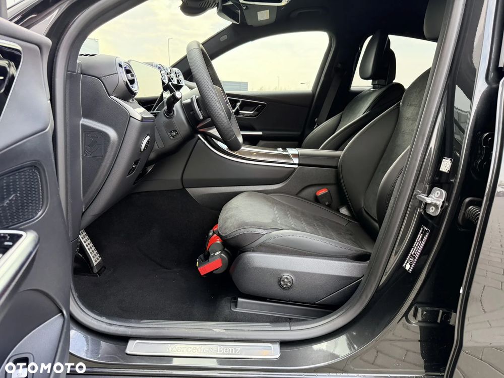 Mercedes-Benz GLC - 19