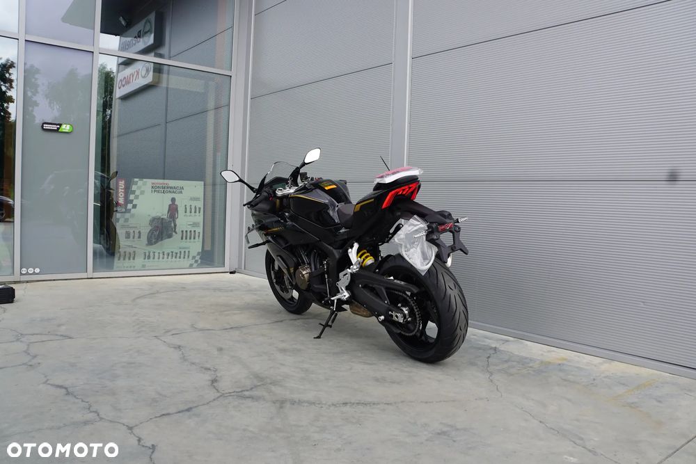 QJMOTOR SRK 800RR - 2
