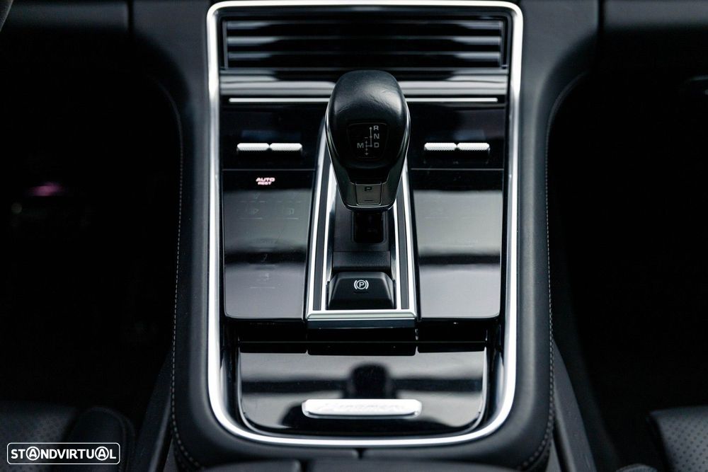 Porsche Panamera Sport Turismo 4 E-Hybrid Platinum Edition - 55