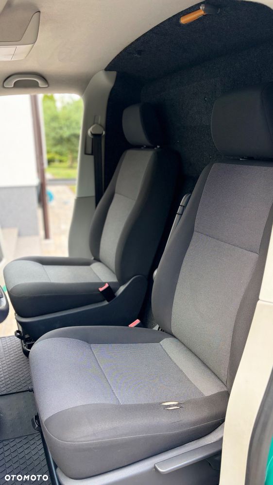 Volkswagen Transporter - 11