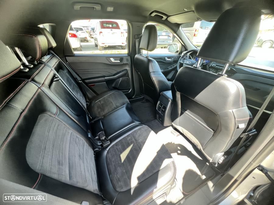 Ford Kuga 2.5 PHEV ST-Line X - 25