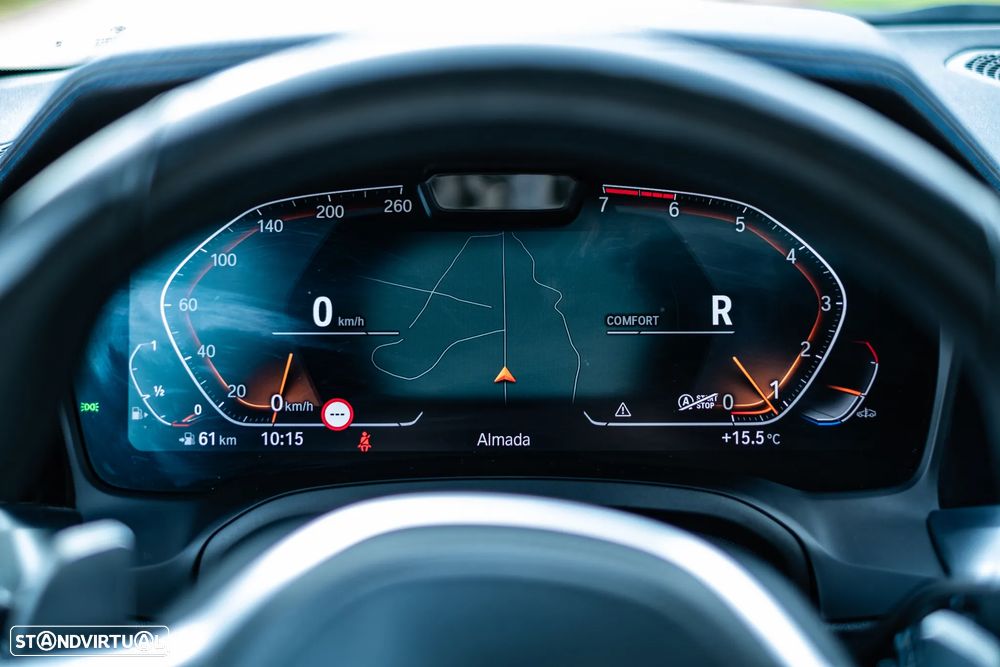 BMW 330 i Pack M Shadow Auto - 17