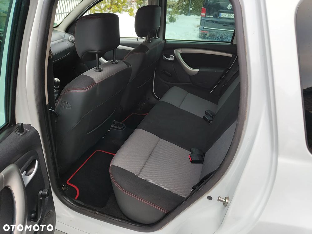 Dacia Duster 1.6 16V 4x4 Prestige - 20