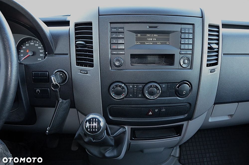 Volkswagen CRAFTER - 19