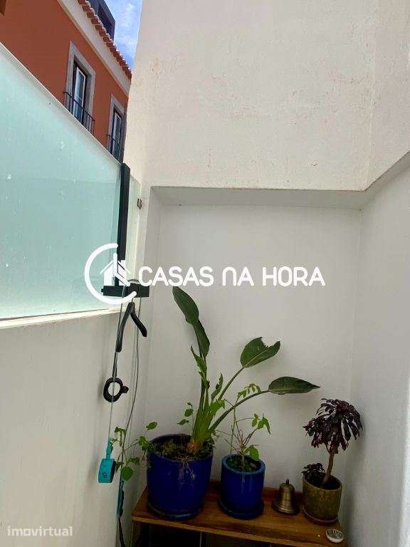 Moradia Triplex T2 em Almada na Rua Capitão Leitão - Grande imagem: 3/27
