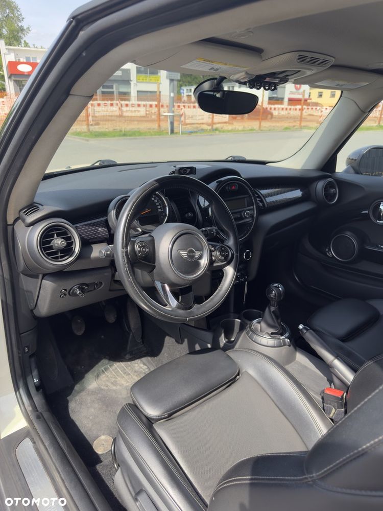 MINI Cooper S Standard - 8