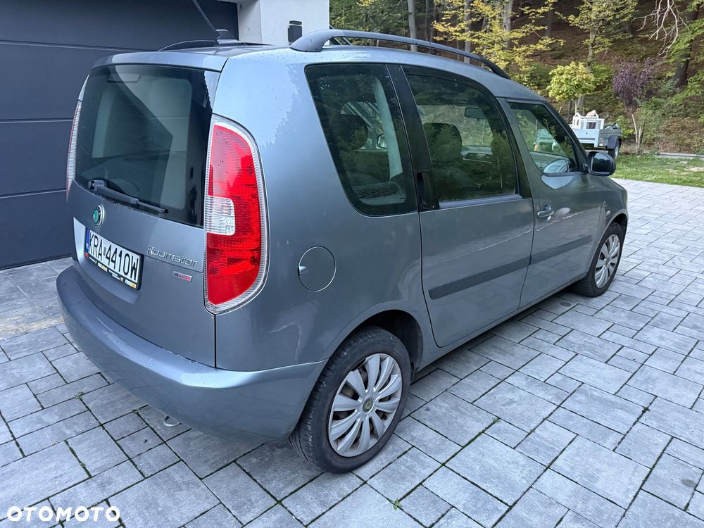 Skoda Roomster 2011 photo 5
