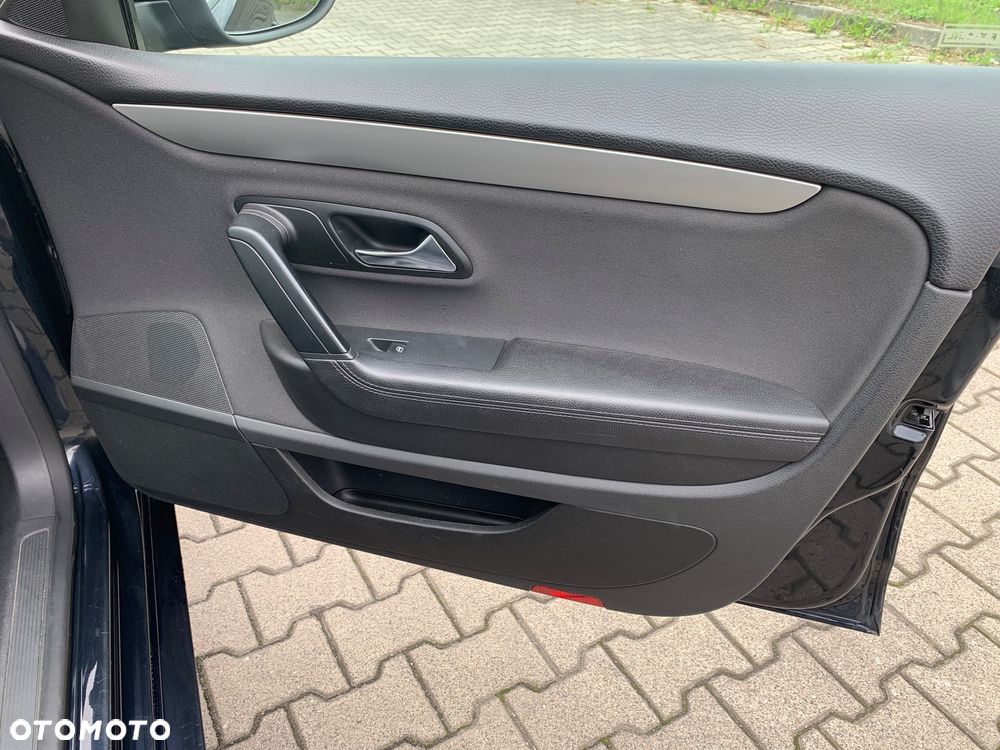Volkswagen Passat CC 2.0 TDI BlueMotion Technology - 17