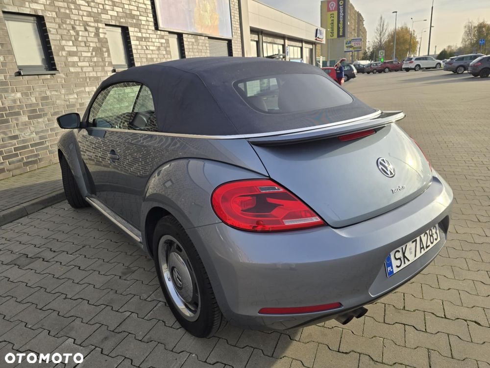 Volkswagen New Beetle - 15