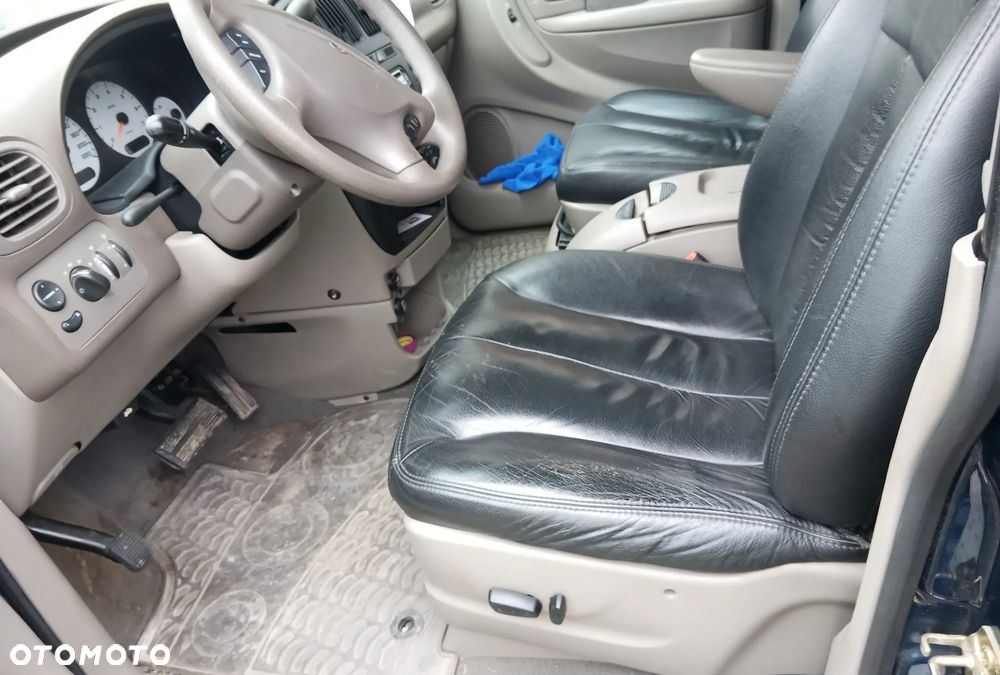 Chrysler Grand Voyager 3.3 Limited - 6