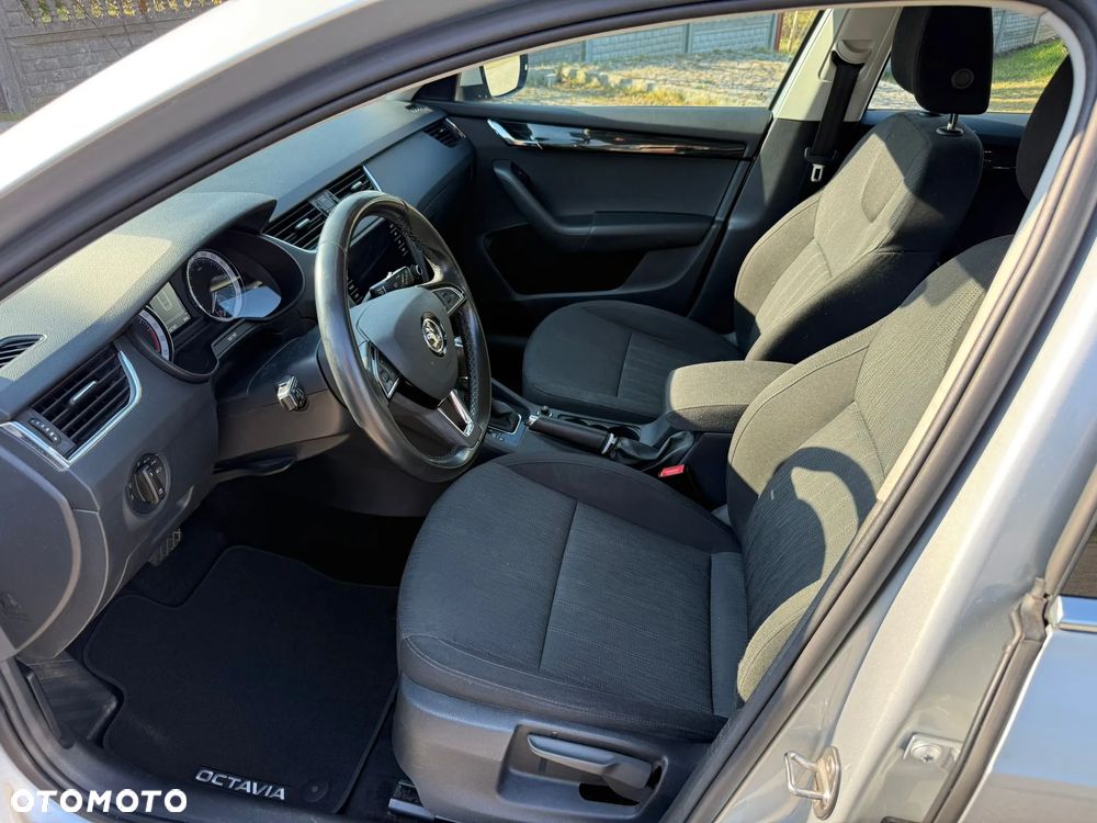 Skoda Octavia 2.0 TDI Style DSG - 7