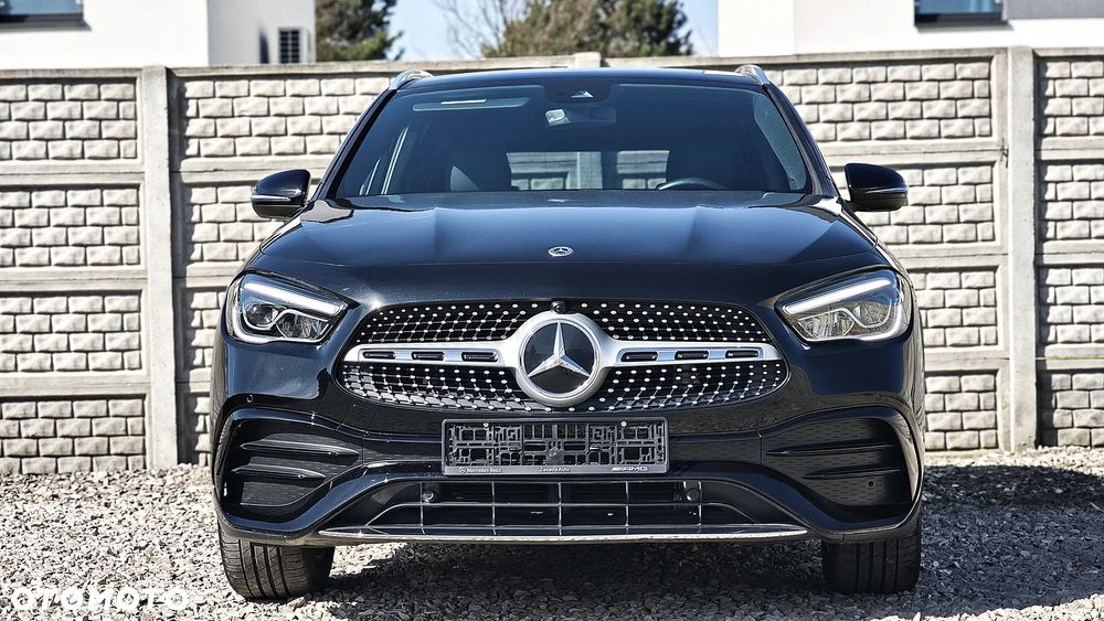 Mercedes-Benz GLA 200 d 8G-DCT AMG Line - 2