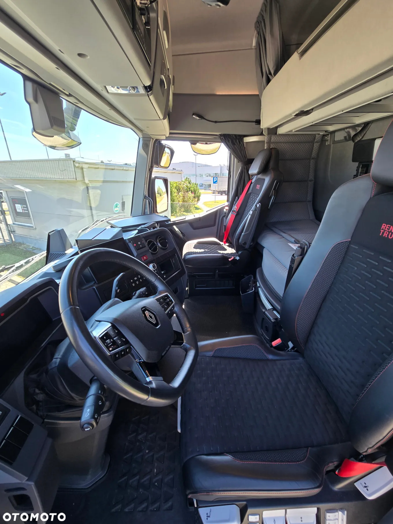 Renault T480 EVO High Cab - 7