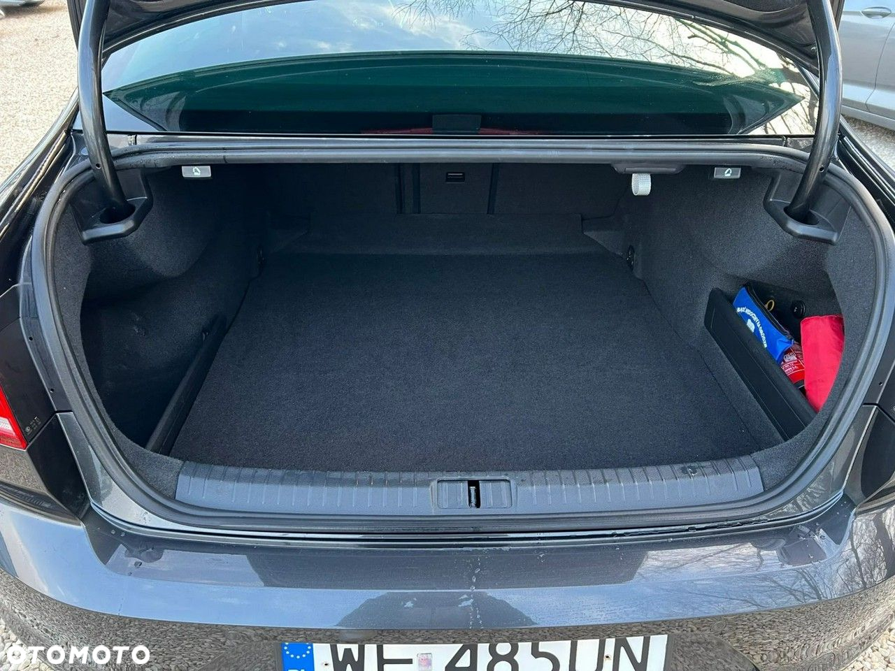 Volkswagen Passat - 16