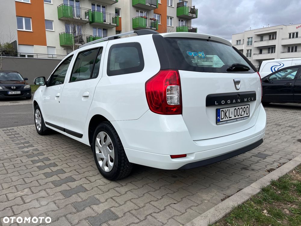 Dacia Logan 1.2 16V Laureate - 4