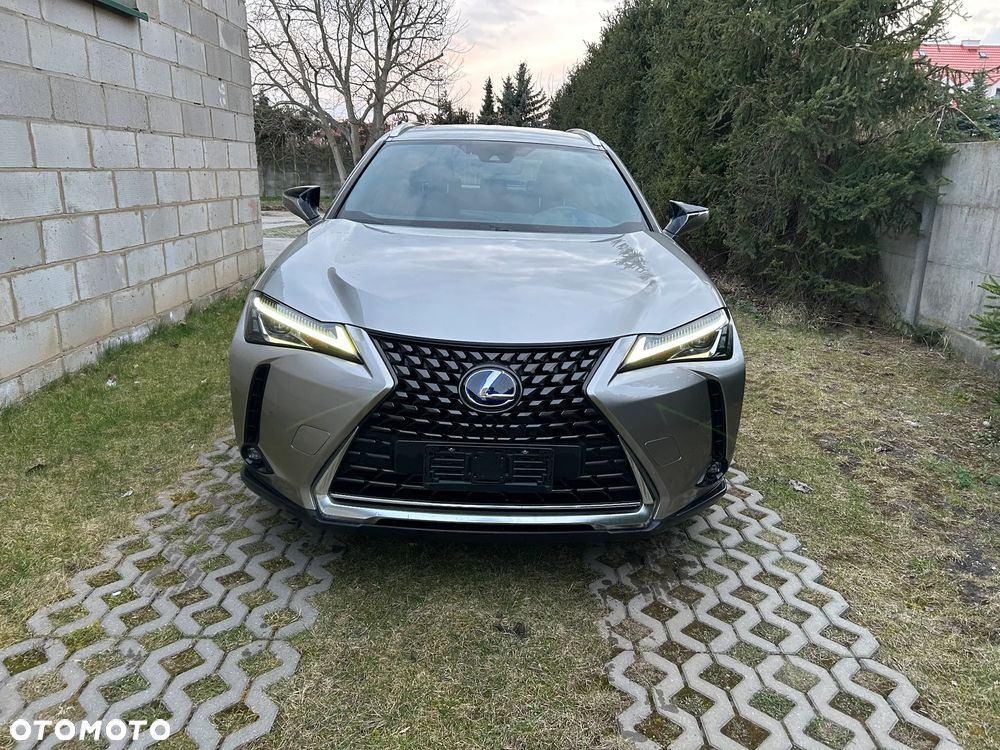 Lexus UX - 2