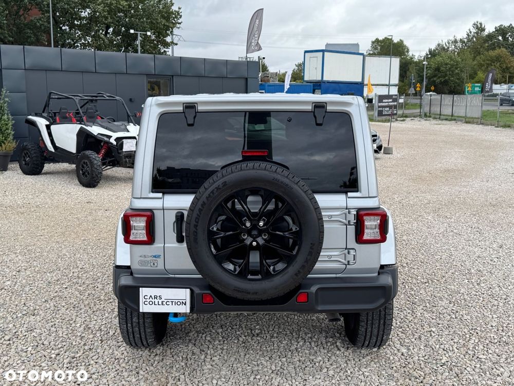 Jeep Wrangler - 5