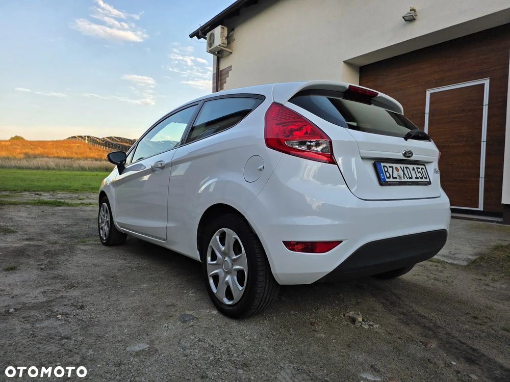 Ford Fiesta 1.25 Champions Edition - 28