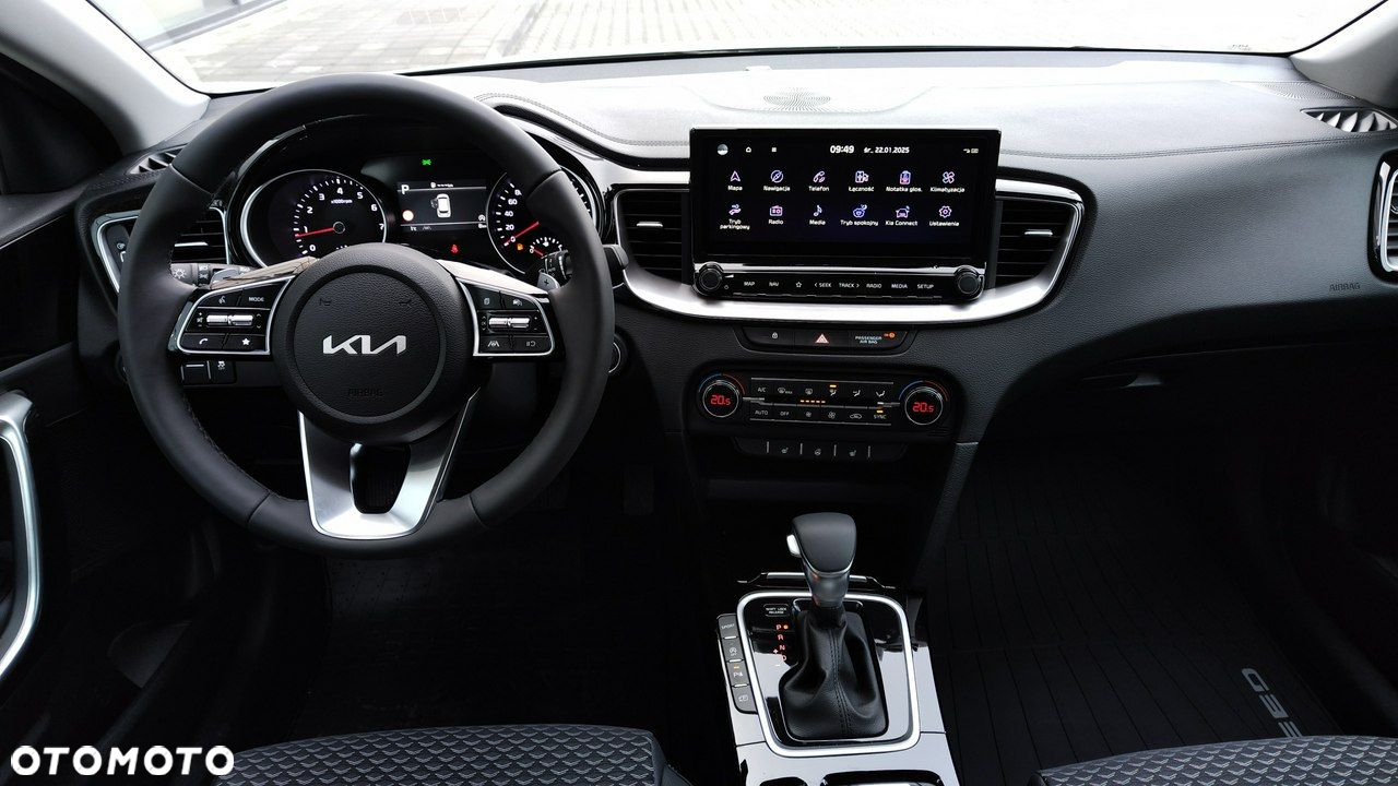 Kia Ceed - 14