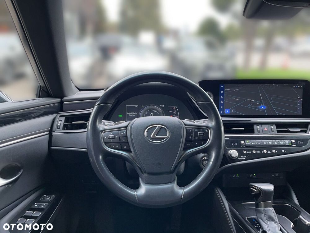 Lexus ES 300h Business Edition - 5
