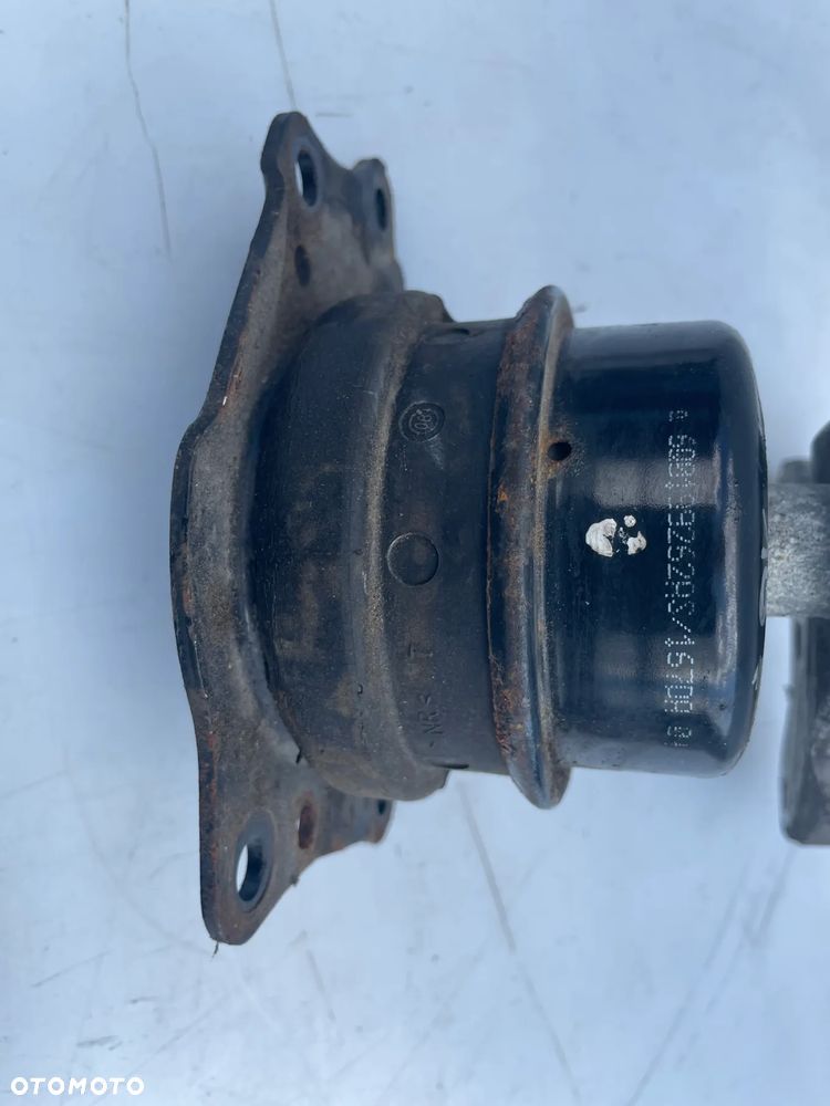 Łapa silnika vw Polo 9N 6Q0199185S 6Q0199262AS - 3