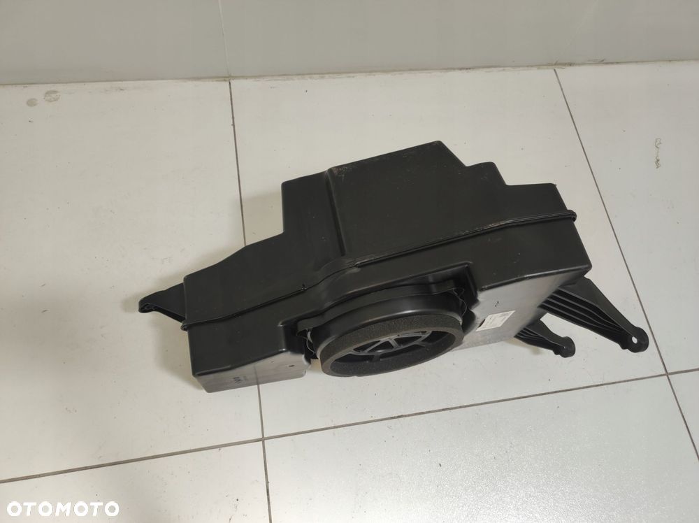 głośnik niskotonowy subwoofer vinfast vf9 - 7