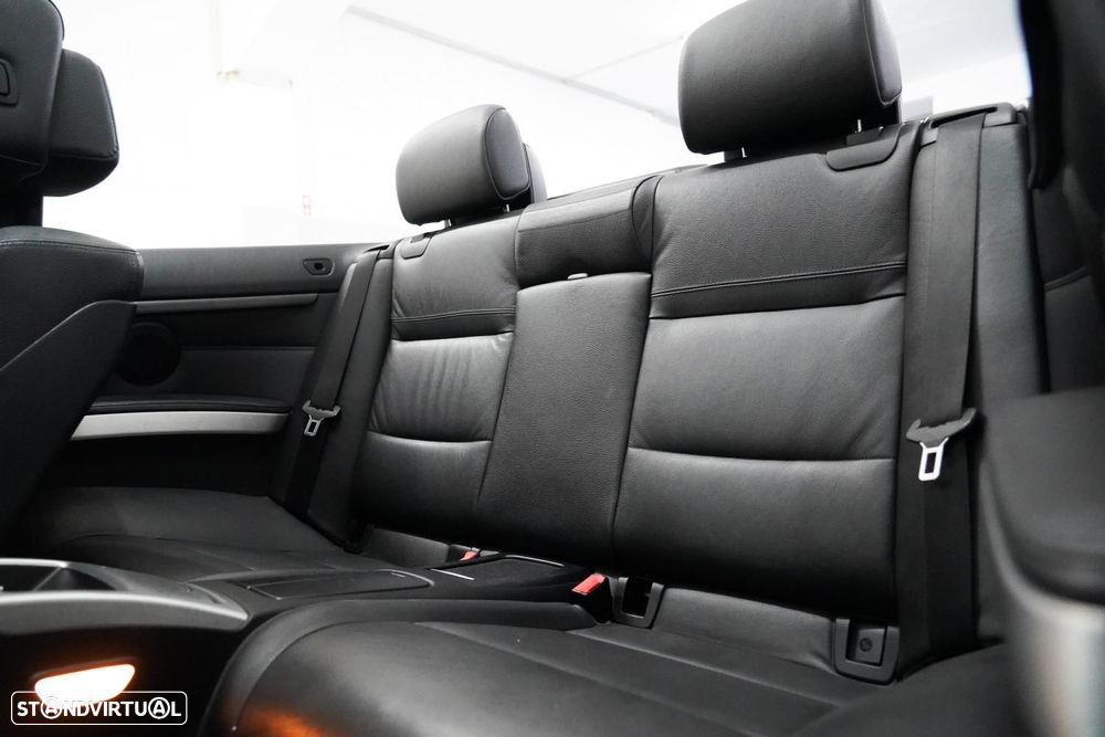 BMW 320 d Cabrio - 9
