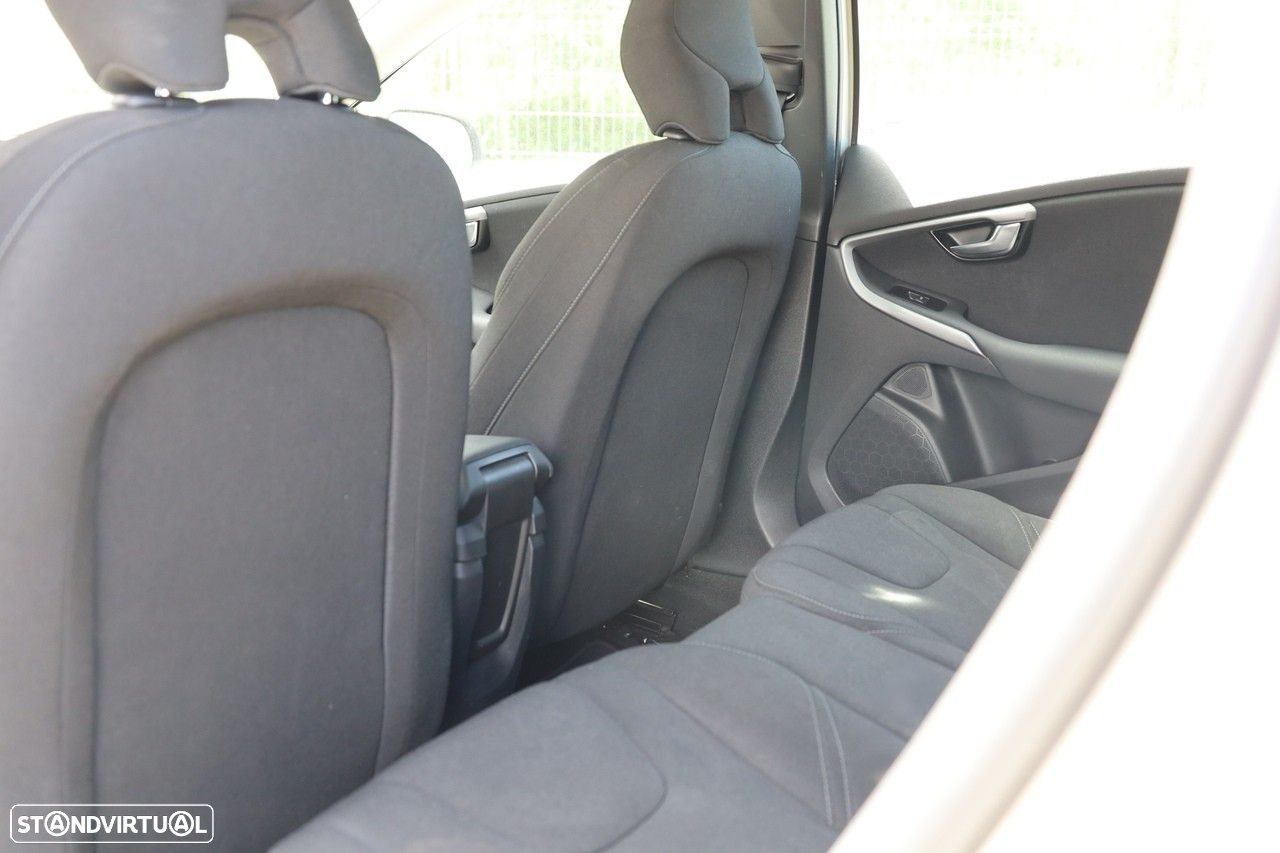 Volvo V40 2.0 D2 Kinetic - 7