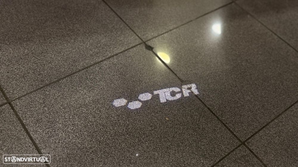 VW Golf 2.0 TSI GTi TCR DSG - 28