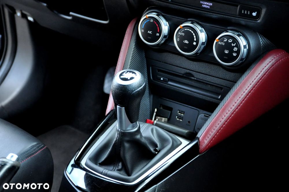 Mazda CX-3 SKYACTIV-D 105 FWD Exclusive-Line - 25