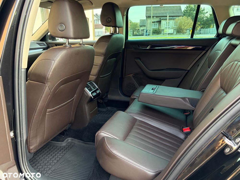 Skoda Superb 2.0 TSI 4x4 DSG L&K - 16