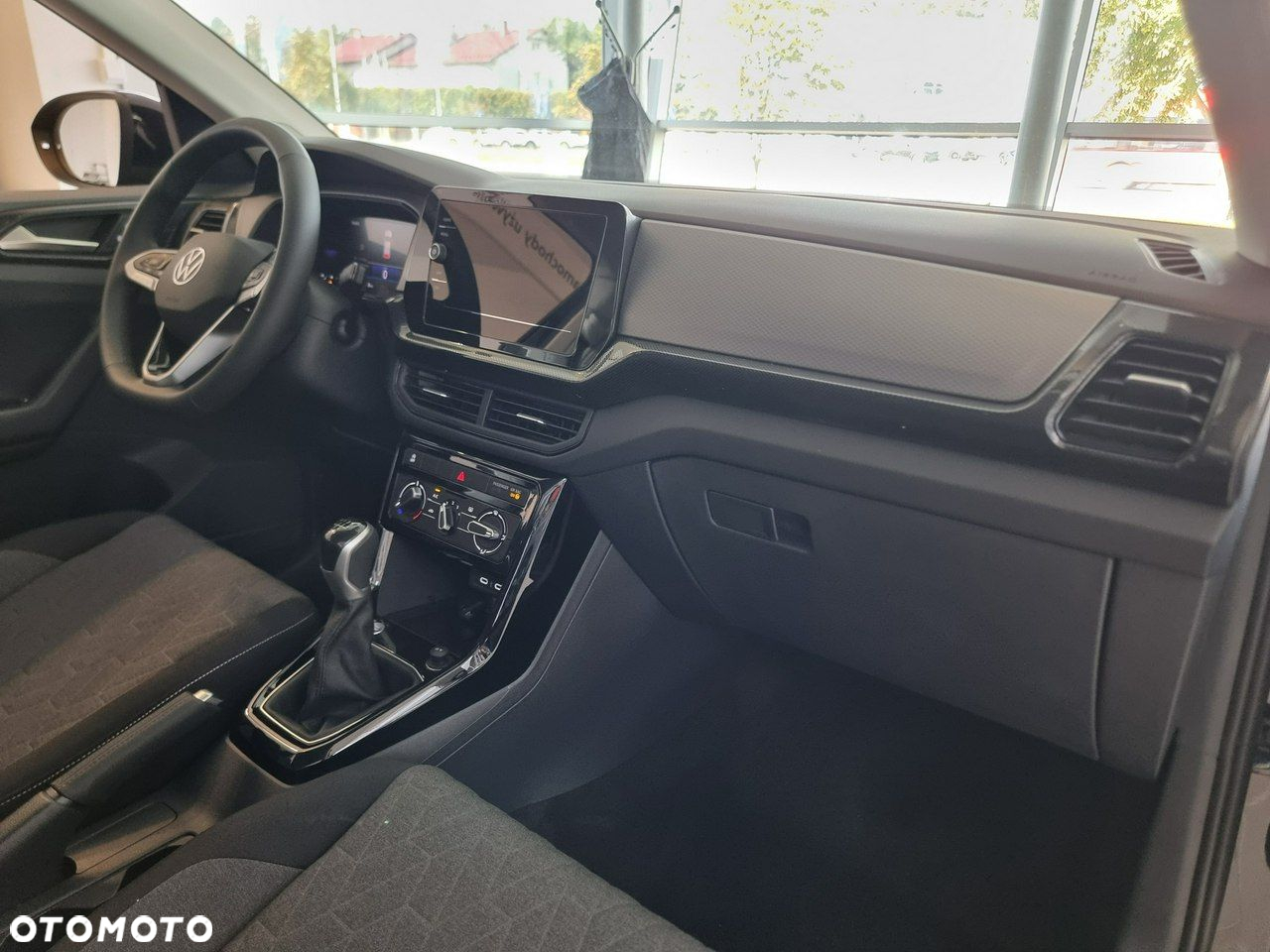 Volkswagen T-Cross - 14
