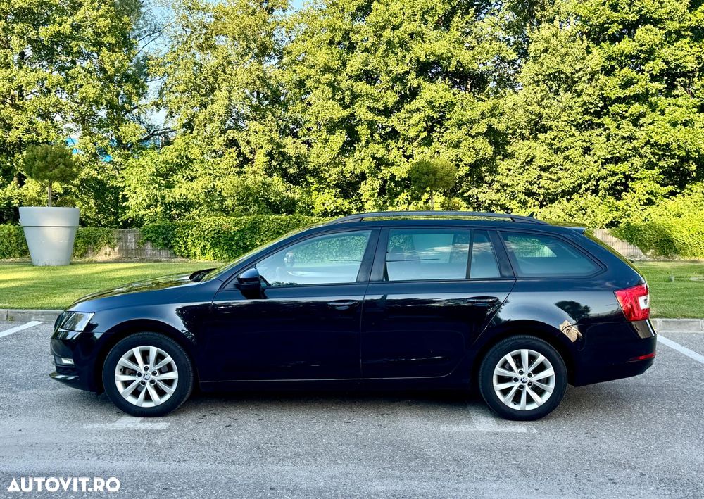 Skoda Octavia 1.6 TDI DSG Ambition - 10
