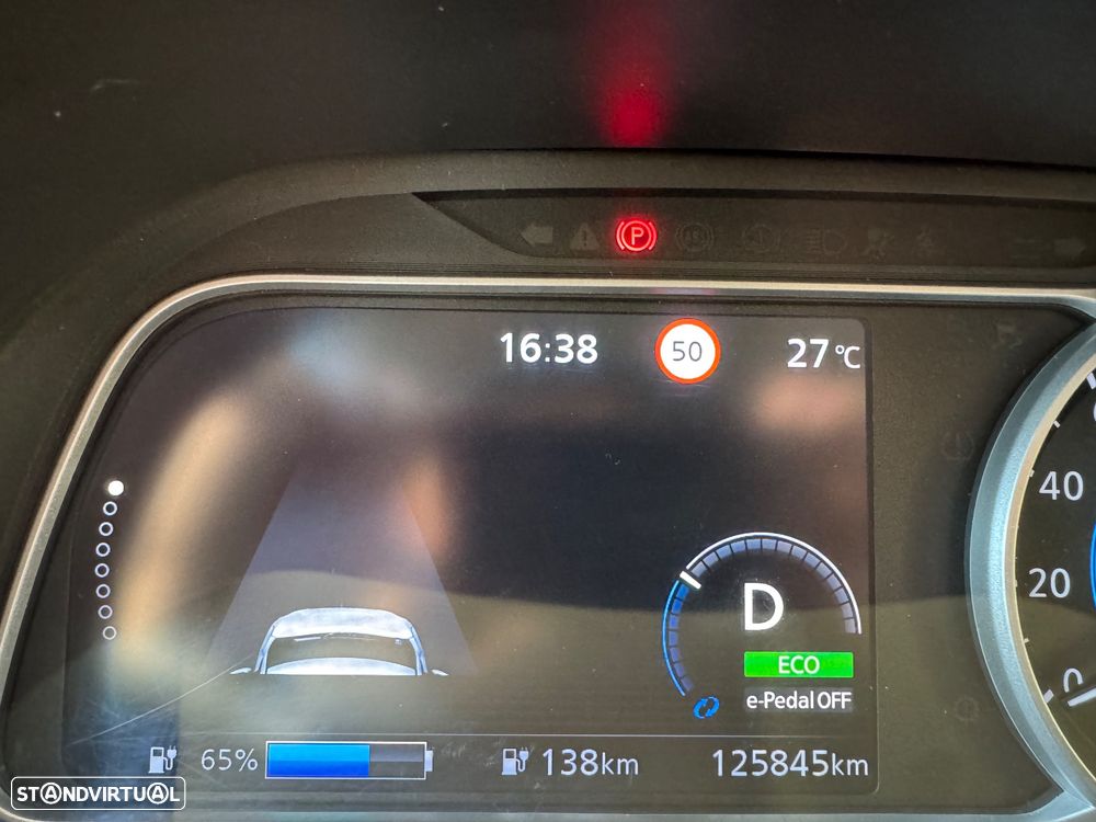 Nissan Leaf N-Connecta Two Tone - 10