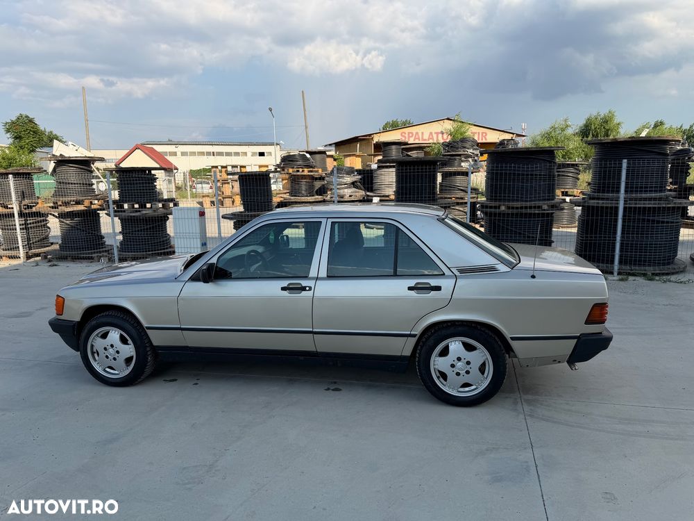 Mercedes-Benz W201 - 7