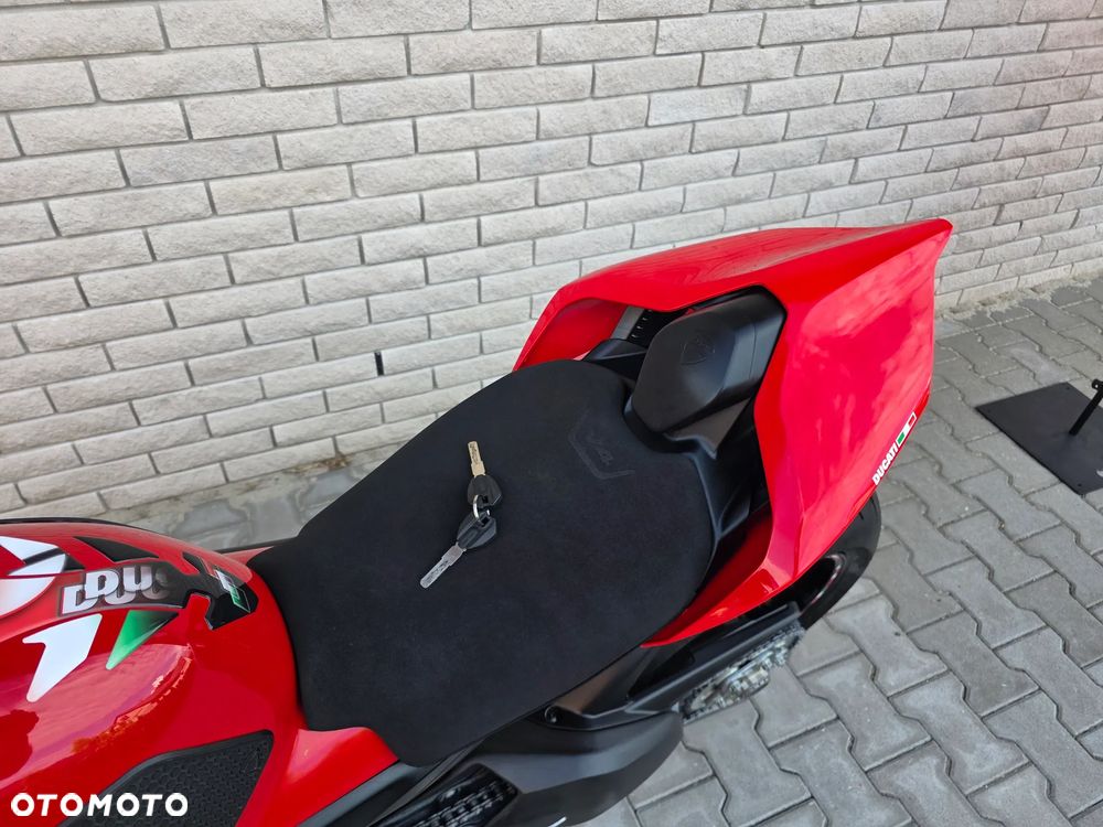 Ducati Streetfighter V4 - 4