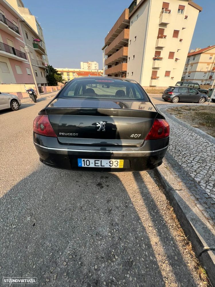 Peugeot 407 2.2 HDi Executive - 12
