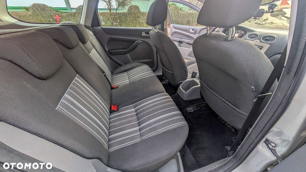 Ford Focus 2.0 TDCi DPF Style - 10