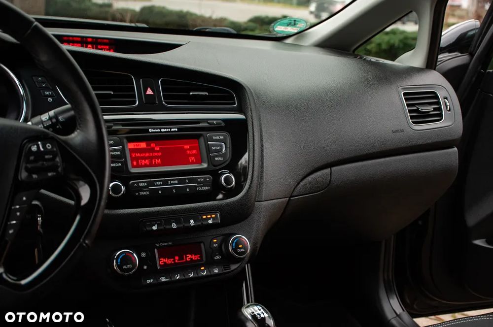 Kia Ceed 1.6 CVVT EX - 30