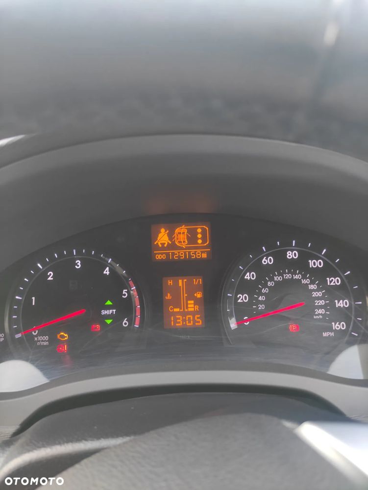 Toyota Avensis 2012 photo 4