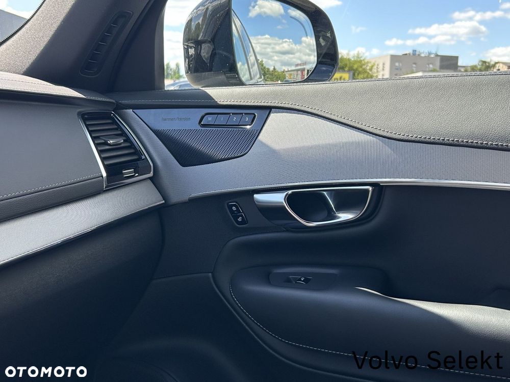 Volvo XC 90 - 25