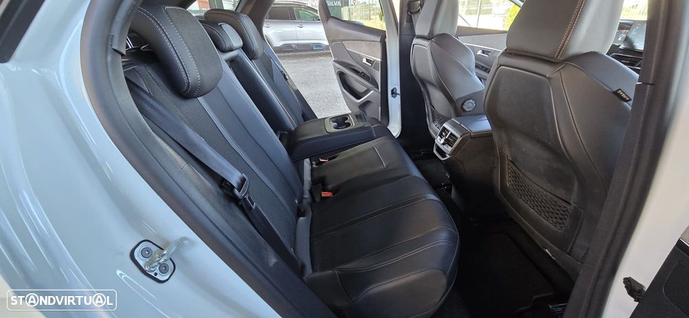 Peugeot 3008 1.6 Hybrid GT Pack e-EAT8 - 22