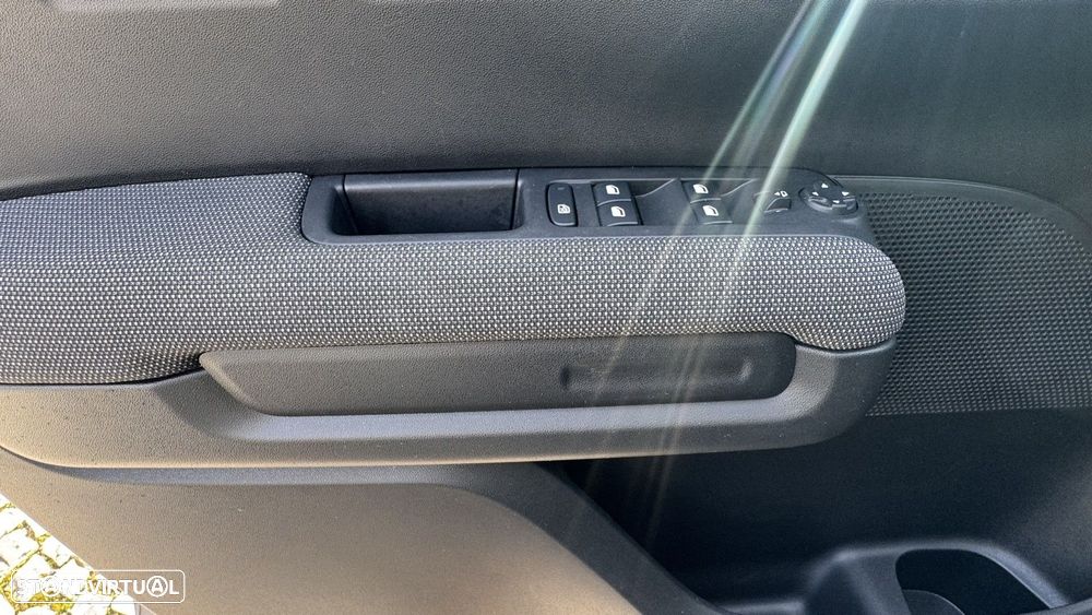 Citroën C3 Aircross 1.2 PureTech Shine Pack - 22