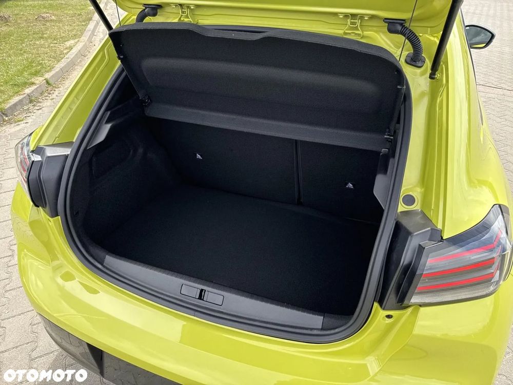 Peugeot 208 1.2 mHEV Allure - 12