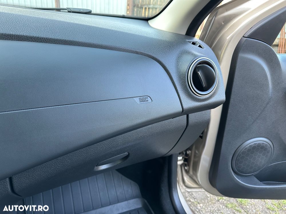 Dacia Logan Stepway 0.9 TCe - 27