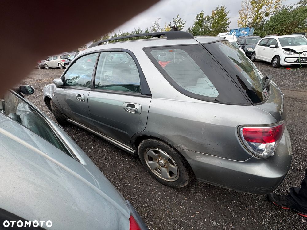 Subaru Impreza 1.5R - 3