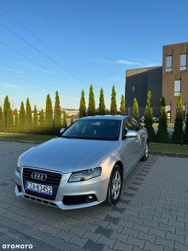Audi A4 Limousine - 3